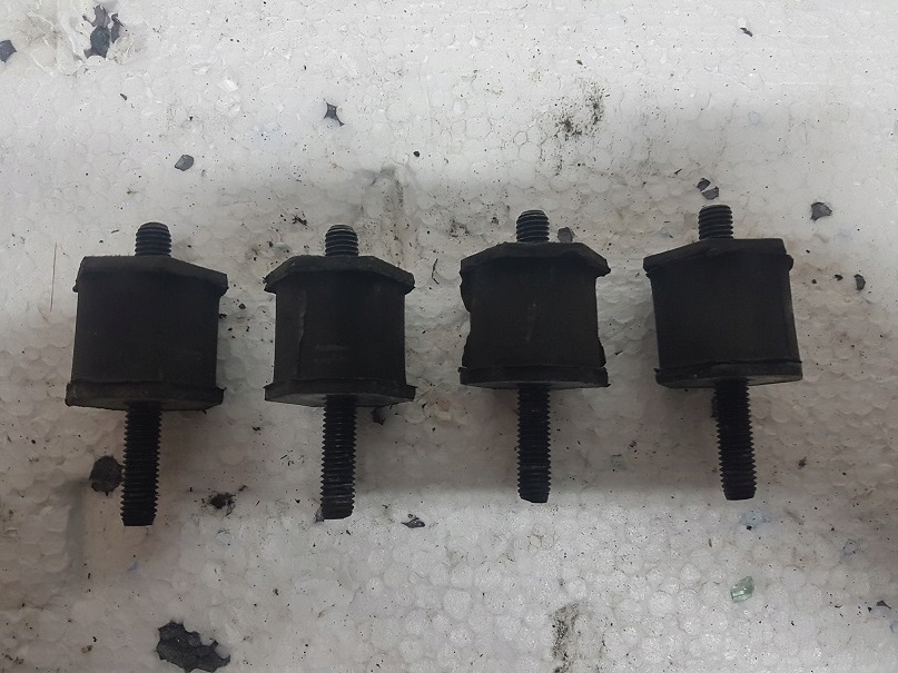 Купити Кронштейн подушка труба повітря man tga tgx