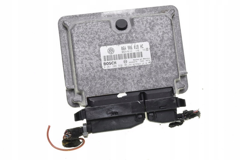 фото №1, Бортовий комп'ютер vw beetle 06a906018hc 0261206920