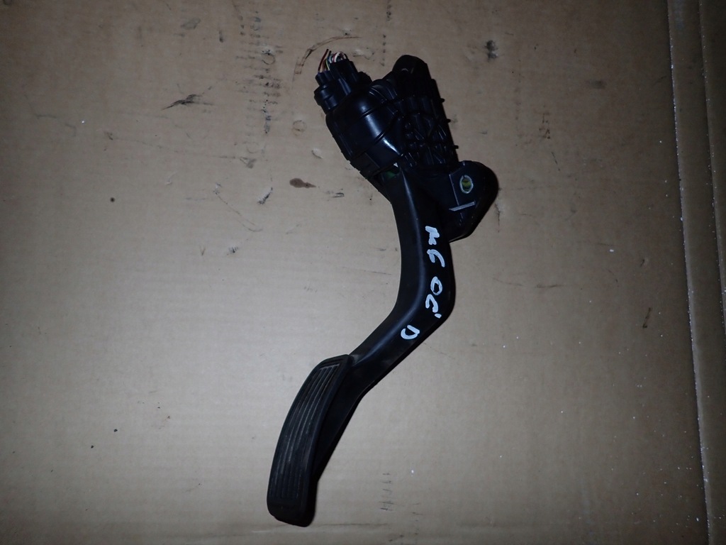 фото №1, Mazda6 mazda 6 rf7 05- потенциометр газа педаль