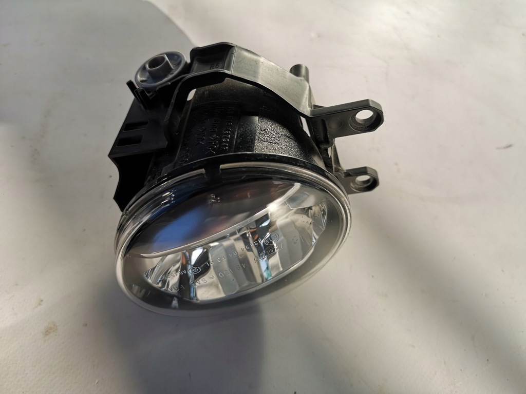 фото №1, Lexus is ls rc ct- противотуманная фара правый led полный