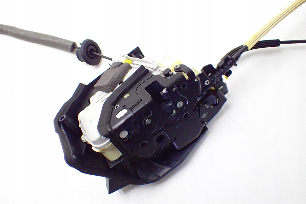 фото №13, Audi a8 4h d4 замки доводчики двері kpl 4f0837060