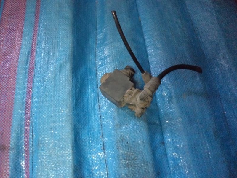 фото №1, Клапан керування коробки передач scania r 1376794