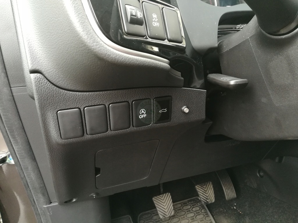 фото №9, Електрична кришка багажника mitsubishi outlander 2015