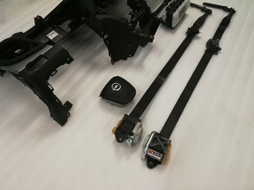 фото №3, Opel mokka приборная панель консоль приборная панель подушка безопасности