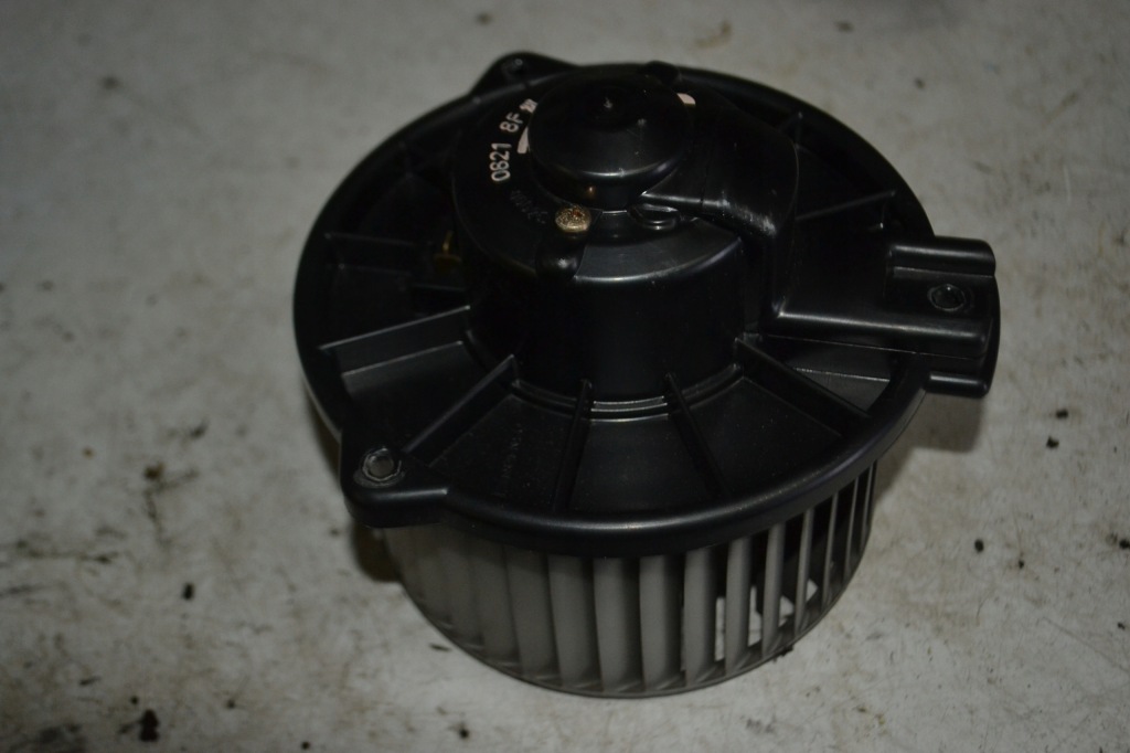 фото №1, Вентилятор повітродувка toyota yaris i 194000-0821