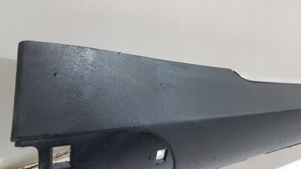 Порог молдинг порог правый  tesla s 12- 6005875-00 Цена