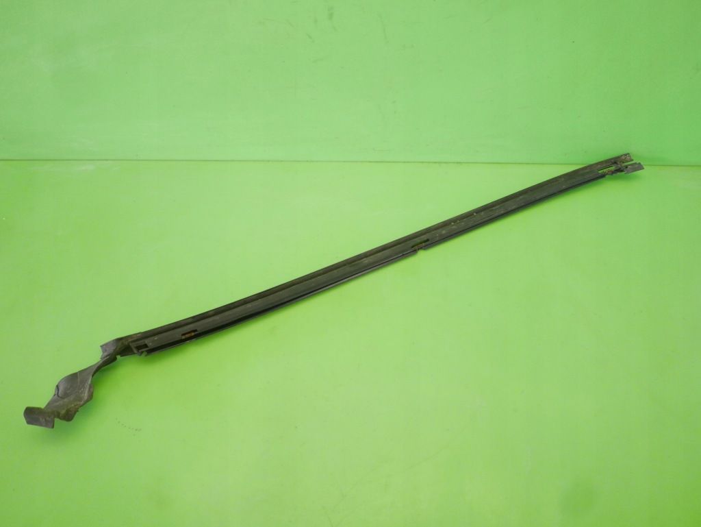 фото №3, Молдинг скло перед лобове права mercedes w220