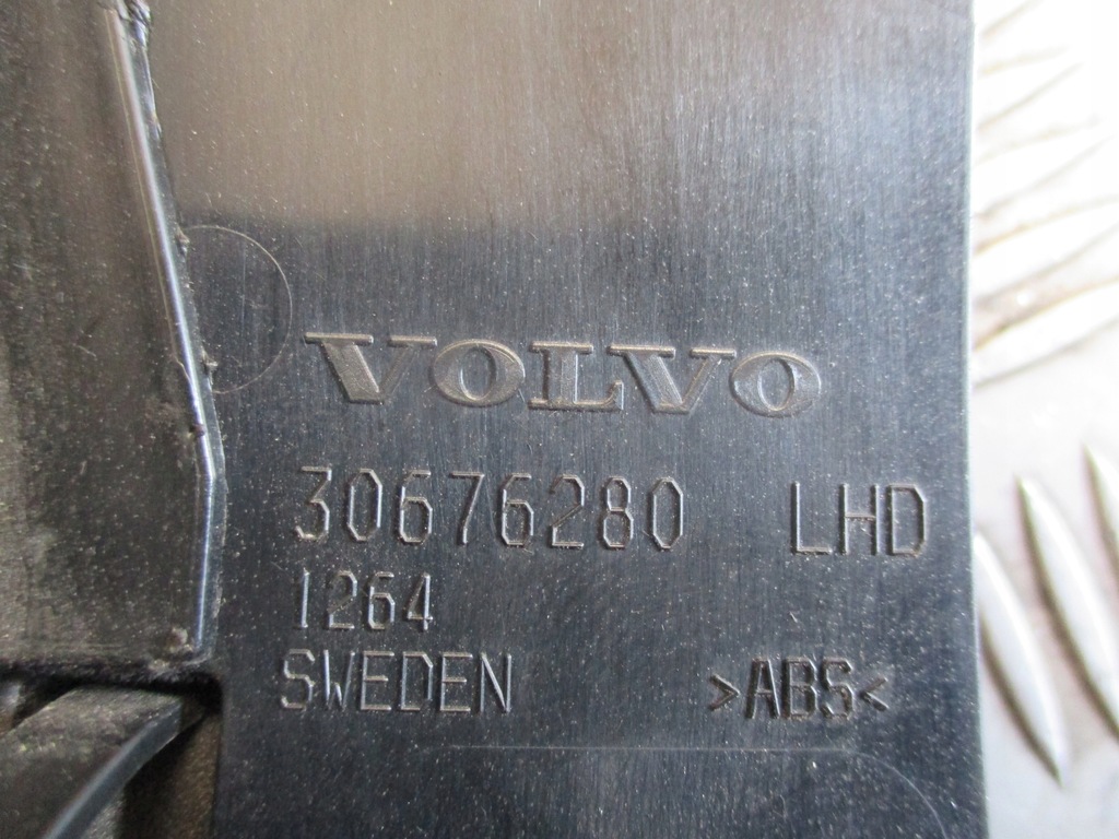 фото №11, Бардачок пасажира volvo s80 ii 3.2 b