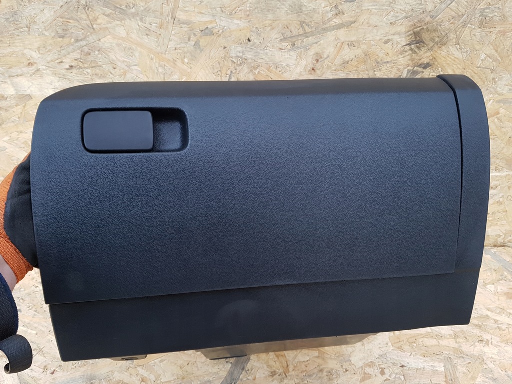 фото №1, Vw polo v бардачок пасажира