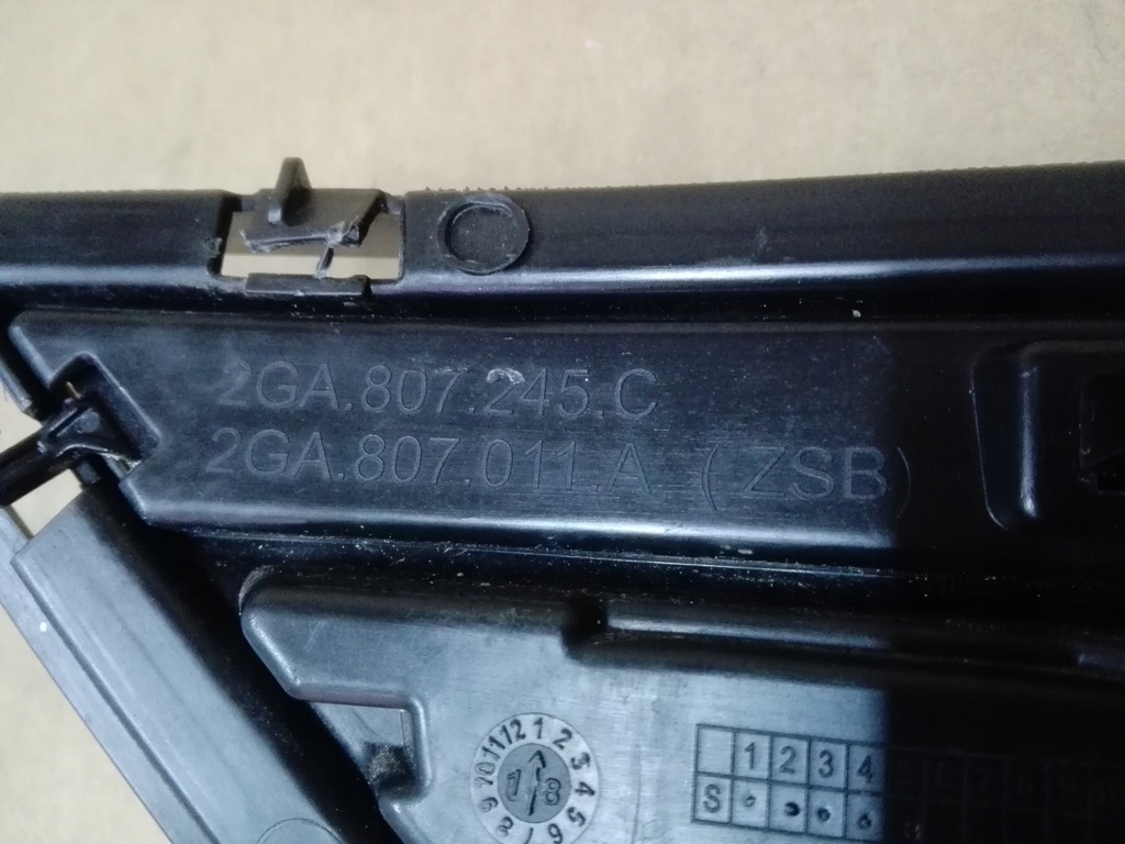 фото №5, Vw t-roc 2ga решётка левая отражатель бампера задняя