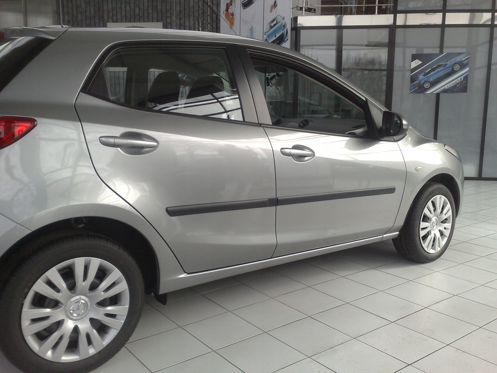 фото №9, Mazda 2 ii 2007 - 2014 автомобільні накладки бічний