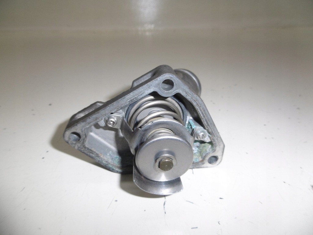 фото №4, Корпус термостата infiniti nissan 3.7 v6