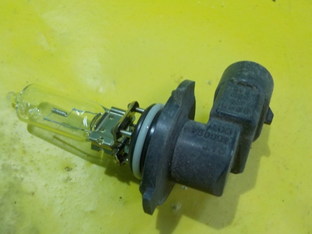 фото №1, Toyota avensis цоколь лампочка