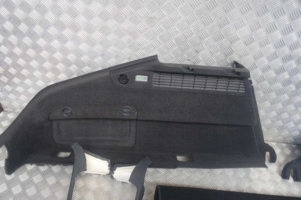 фото №7, Audi a7 c7 4g rs7 обивка багажника комплект