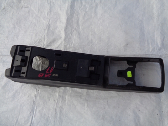 фото №1, Citroen c4 cactus туннель средний подлокотник