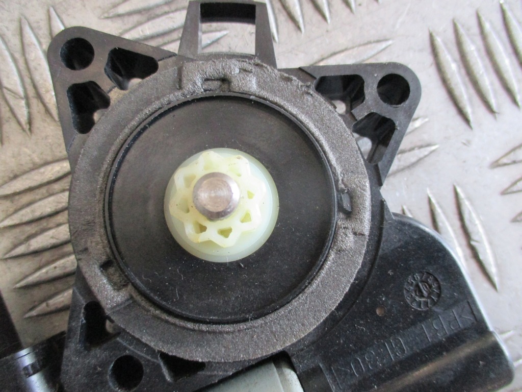 фото №5, Моторчик стекло правый задняя mazda 6 02-05r