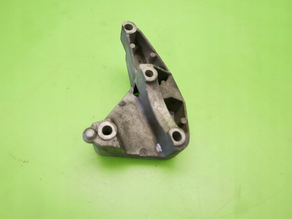 фото №5, Кронштейн двигуна 8200108112 renault scenic ii 1.5 dci