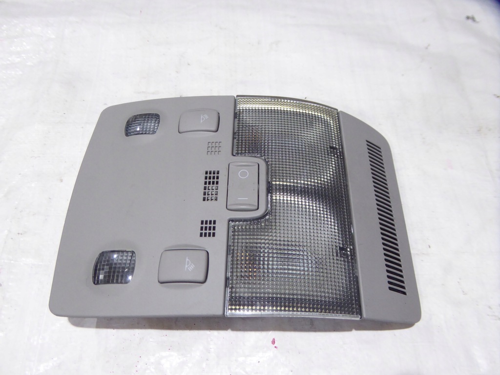 фото №1, Лампа освещение кабины audi оригинальный номер 8e0947135a