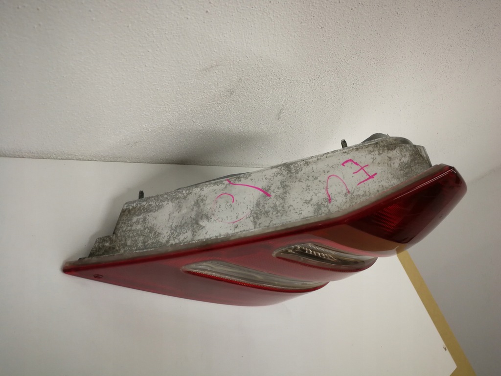 фото №5, Mercedes w203 лампа задня права sedan комплектна