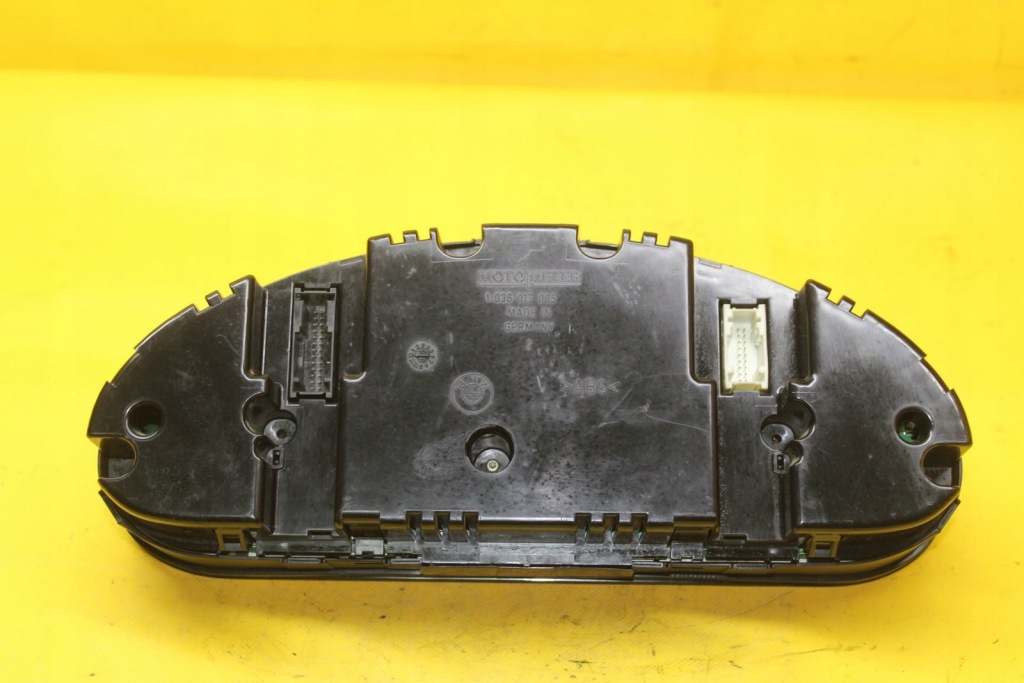 Счетчик приборная панель bmw e46 sedan 2.0 d 8386096 в Украине