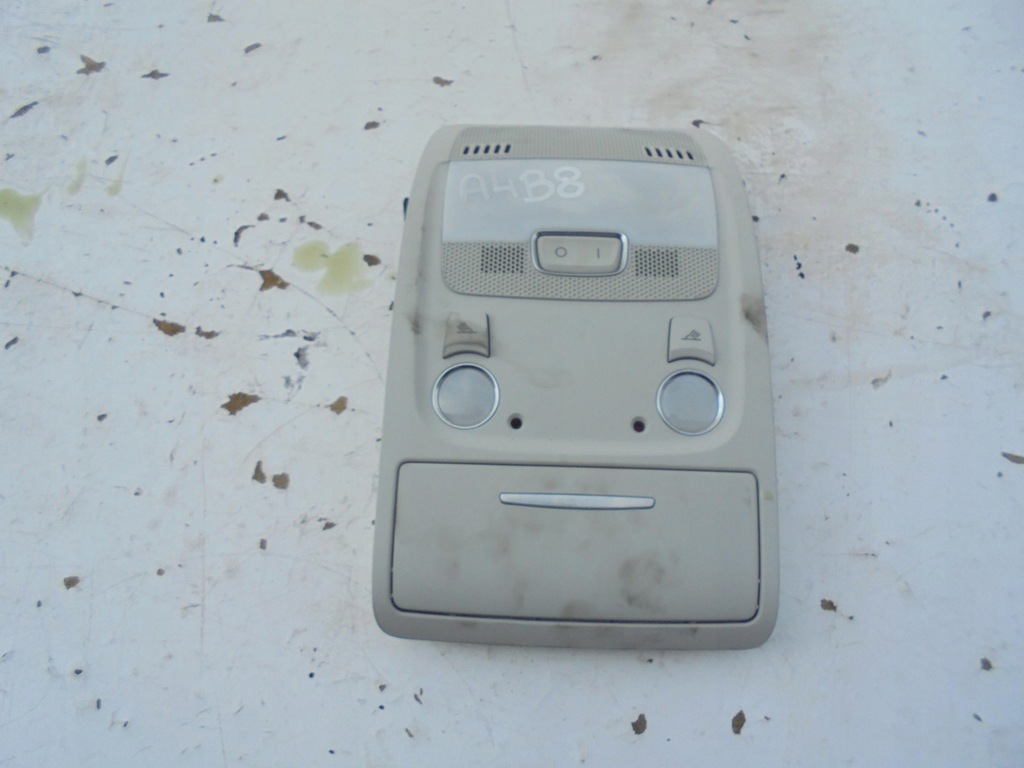 фото №1, Лампа освещение салона audi a4 b8