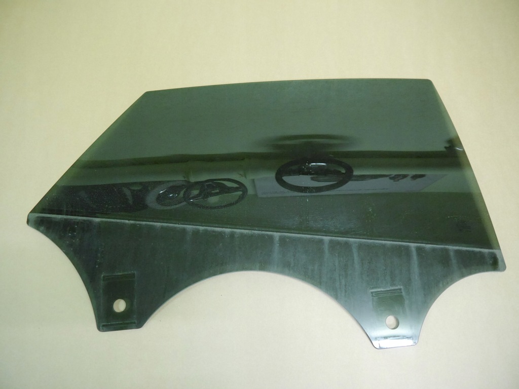 фото №1, Audi a7 4g стекло дверь правая задняя 2016r