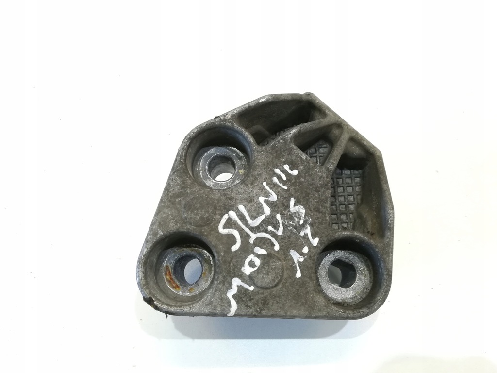 фото №1, Кронштейн двигуна права 1.2 16v renault modus clio