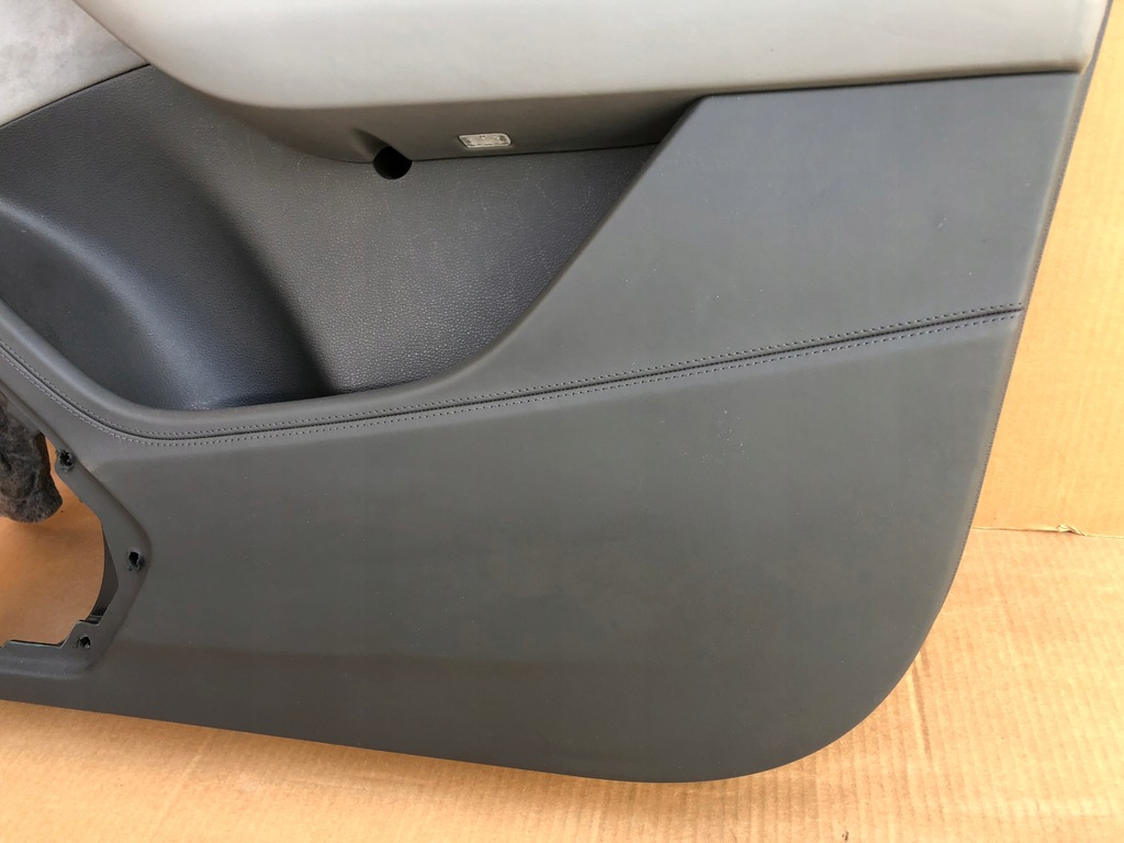 фото №7, Обшивка двері pp шкіра alcantara led audi q7 4m