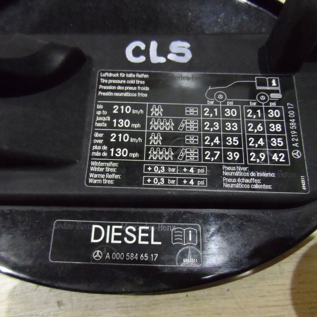 фото №9, Кришка заливної пального mercedes cls w219 09r