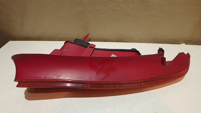 фото №4, Peugeot 206 sw лампа задняя фара правый