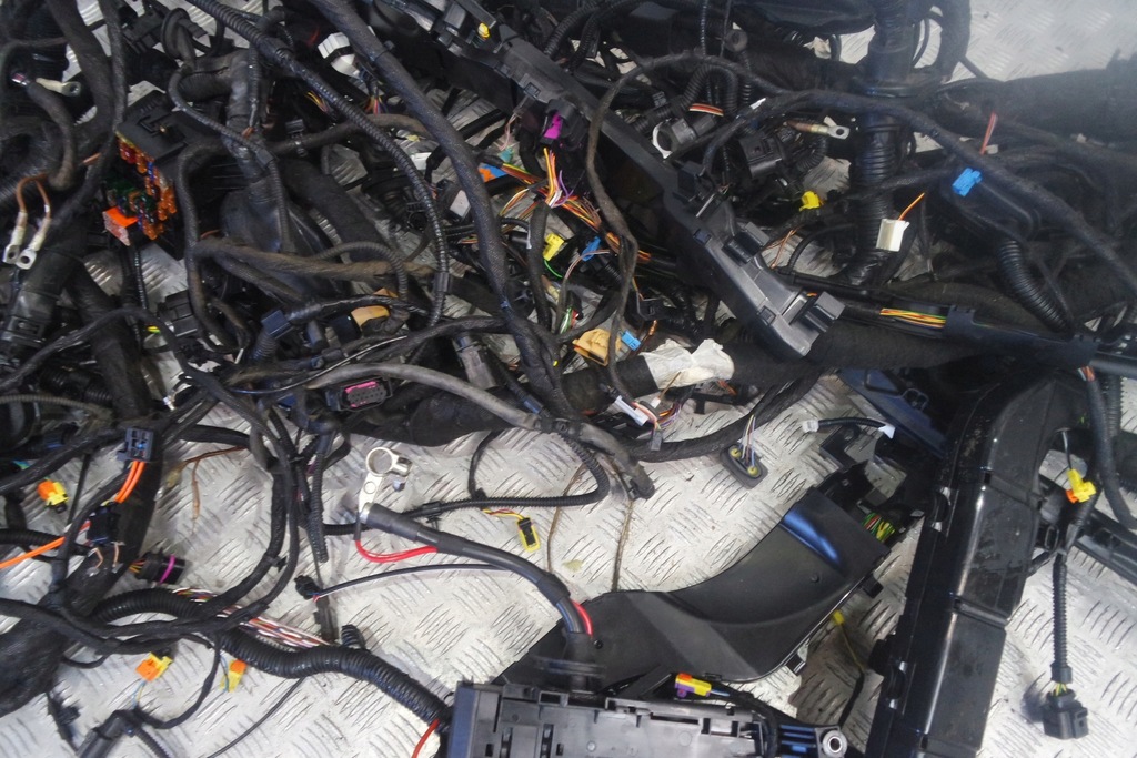 фото №5, Porsche cayenne 7p5 lift 3.0d електропроводка джгут