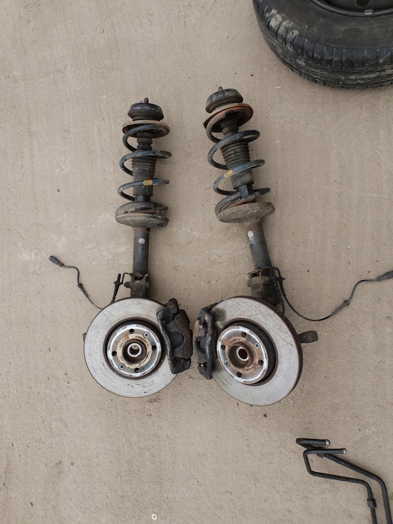 фото №4, Амортизаторна стійка поворотний кулак ліва logan van 09- dci / 1.6