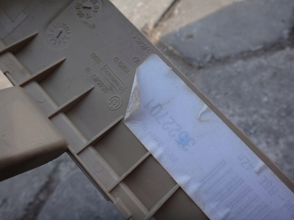 фото №8, Рамка пластик підлокітник задня bmw x5 e70 бежева