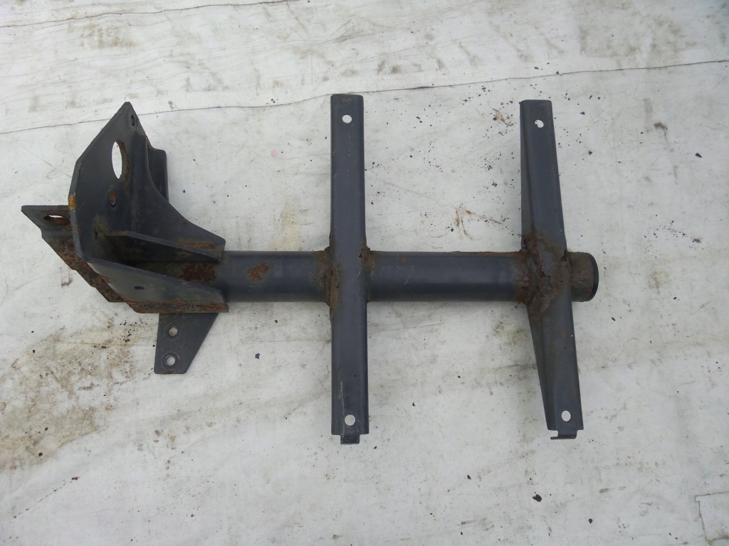 фото №2, Кронштейн труба трубка кронштейн кронштейн крыла левая daf 45 lf колеса 17,5