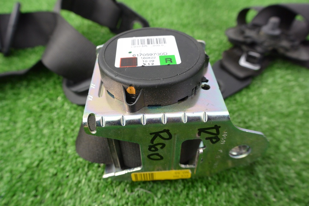 фото №2, Pas безопасности перед mini countryman r60 l r