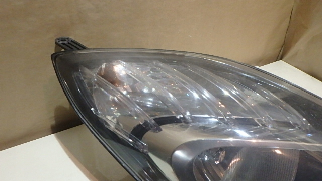 фото №3, Hyundai ix20 лампа фара правый