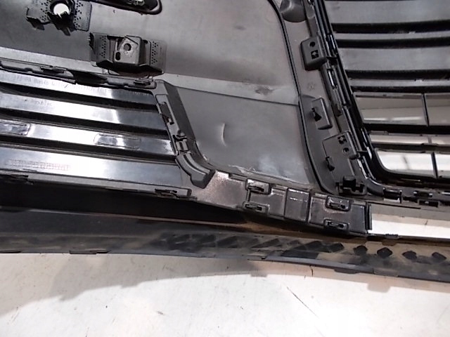 фото №12, Audi оригінальний номер 8v3807437 бампер