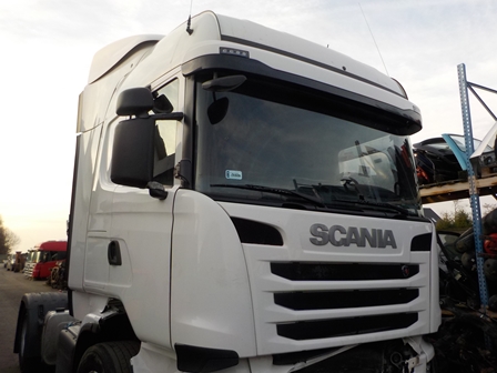 фото №2, Scania r streamline четверть обшивка кабины