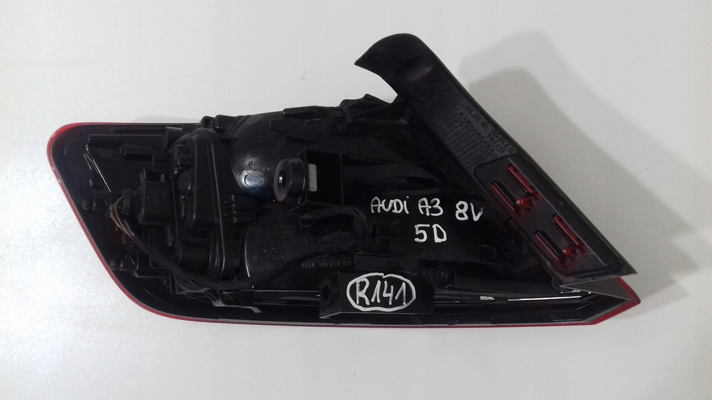 фото №5, Лампа задняя правая audi a3 8v