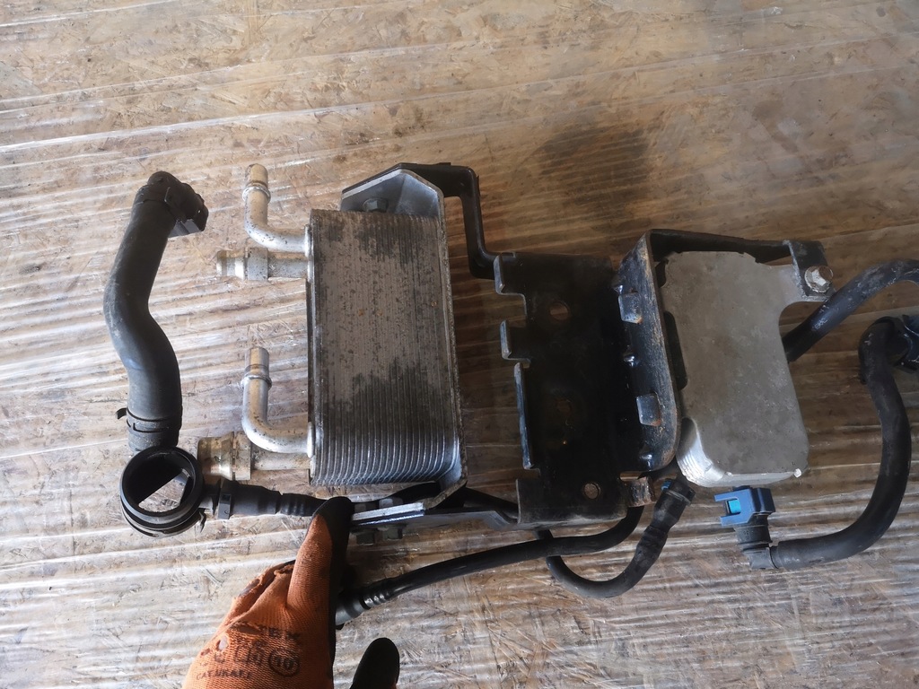 фото №9, Land rover discovery sport 3.0 радіатор оливи радіатор