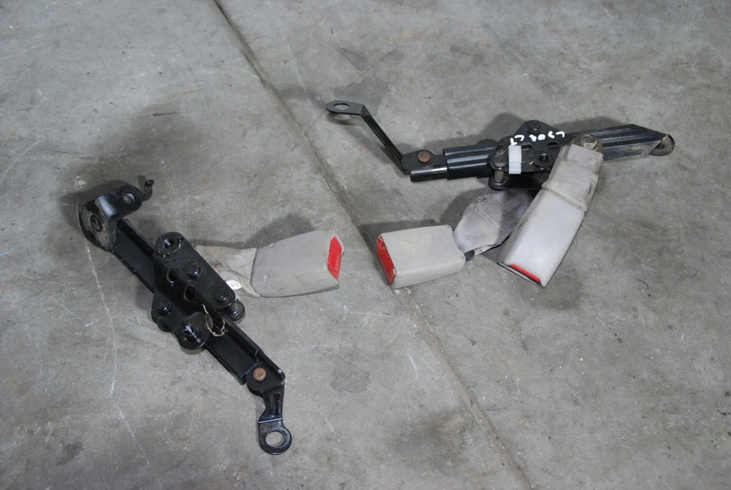 фото №1, Lexus ls430 03r клипса поперечина безопасности задняя