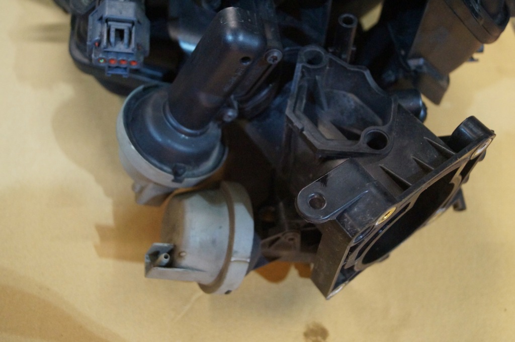 фото №3, Колектор всмоктуючий ford s max 2.0 16v