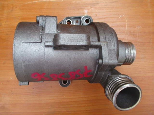Bmw f10 f01 f25 x3 n53 n52n насос води 7583836 Зі Шроту