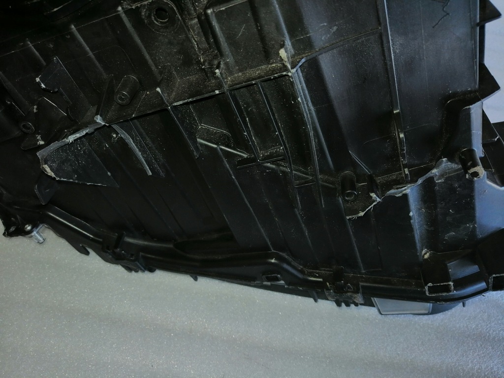 фото №10, Bmw f30 f31 лампа левая перед 7259523