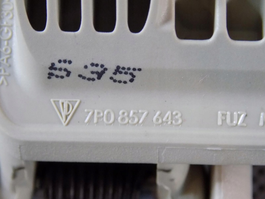 фото №3, Vw touareg 7p ручка стельовий 7p6857643