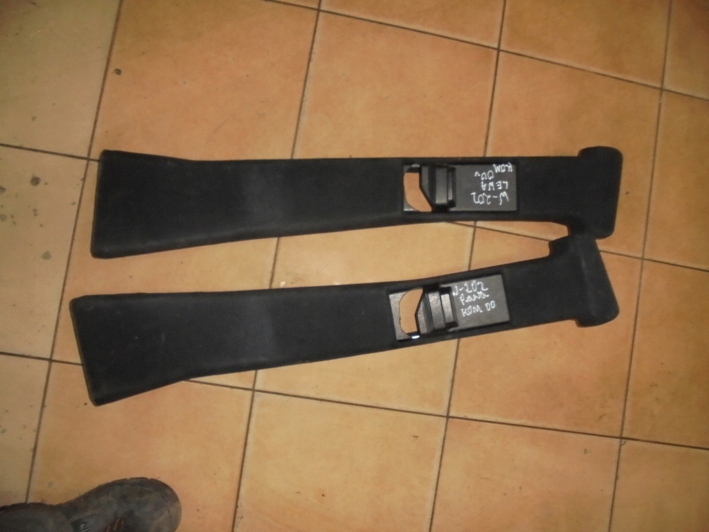 фото №1, Mercedes w202 блок двигуна накладка стійка права