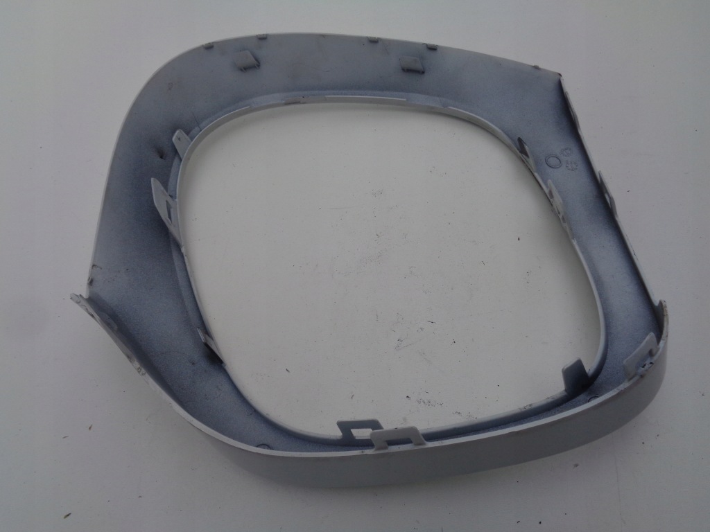 Рамка лампы левая задняя smart forfour w453 14- Цена