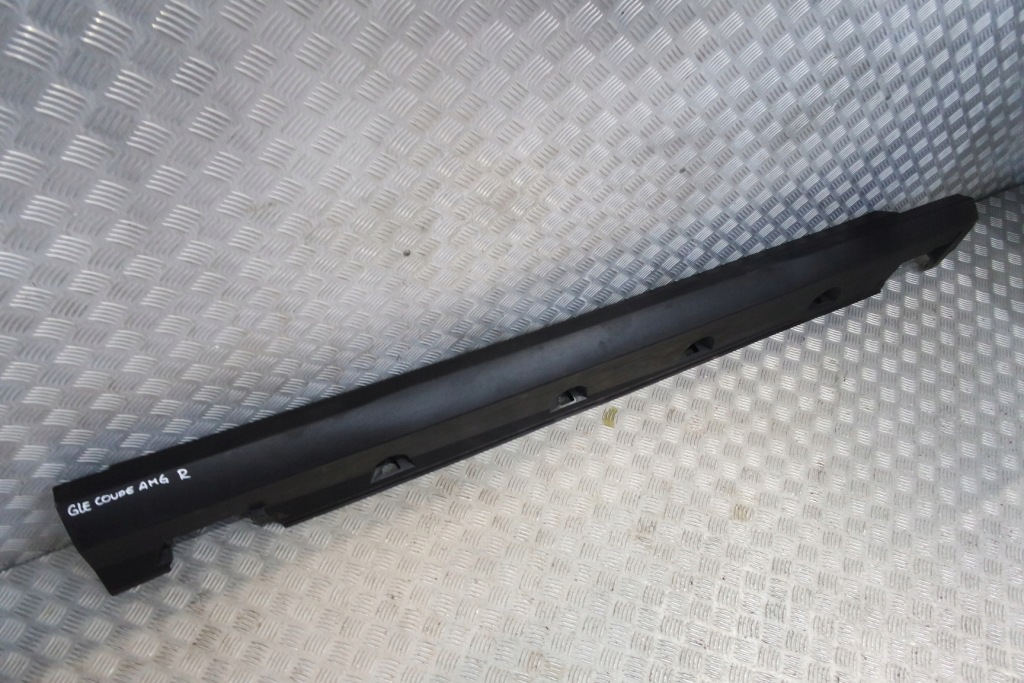 Купити Mercedes gle купе молдинг поріг права a2926980254