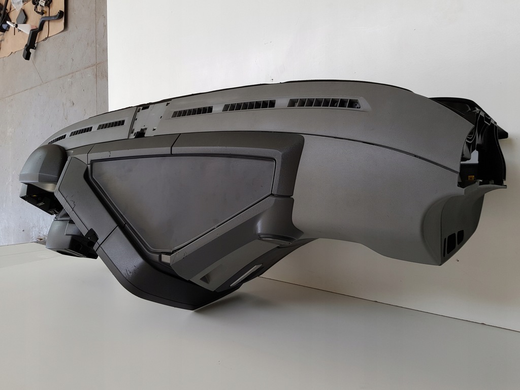 фото №3, Комплектна консоль панель приладів панель приладів приладова renault gama t range c