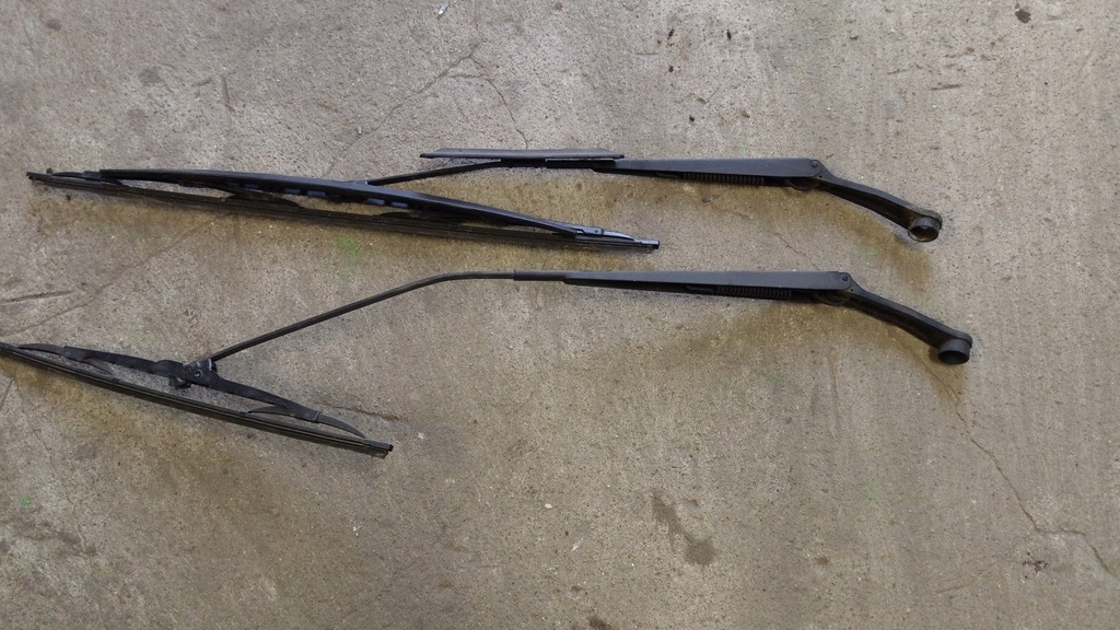 фото №1, Mazda 2 02-07 важіль двірники комплект